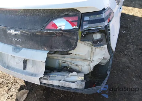 2012 Chevrolet Volt z USA, uszkodzony, nr VIN 1G1RB6E41CU126745